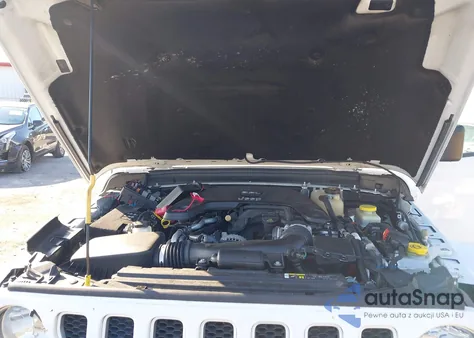 2019 Jeep Wrangler Unlimited Sahara 4X4 z USA, uszkodzony, nr VIN 1C4HJXEG6KW665290